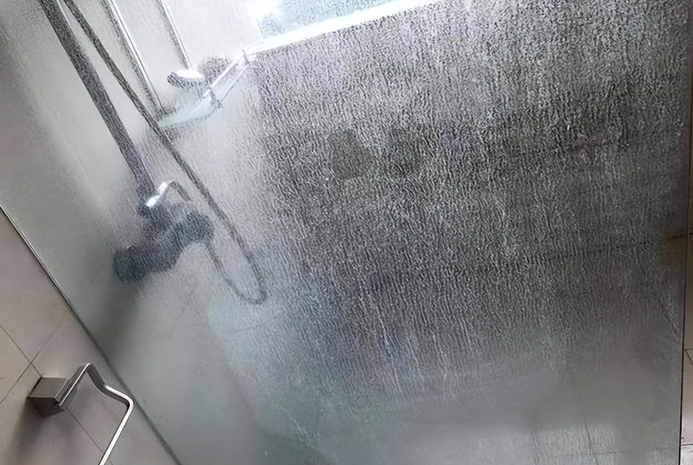 How to Effectively Remove Hard Water Stains in California Homes